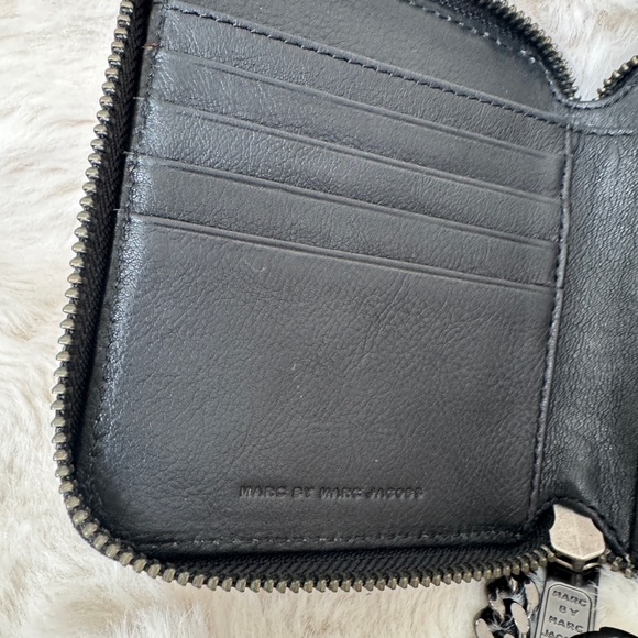 Marc By Marc Jacobs Black Leather Wallet - Picture 4 of 10